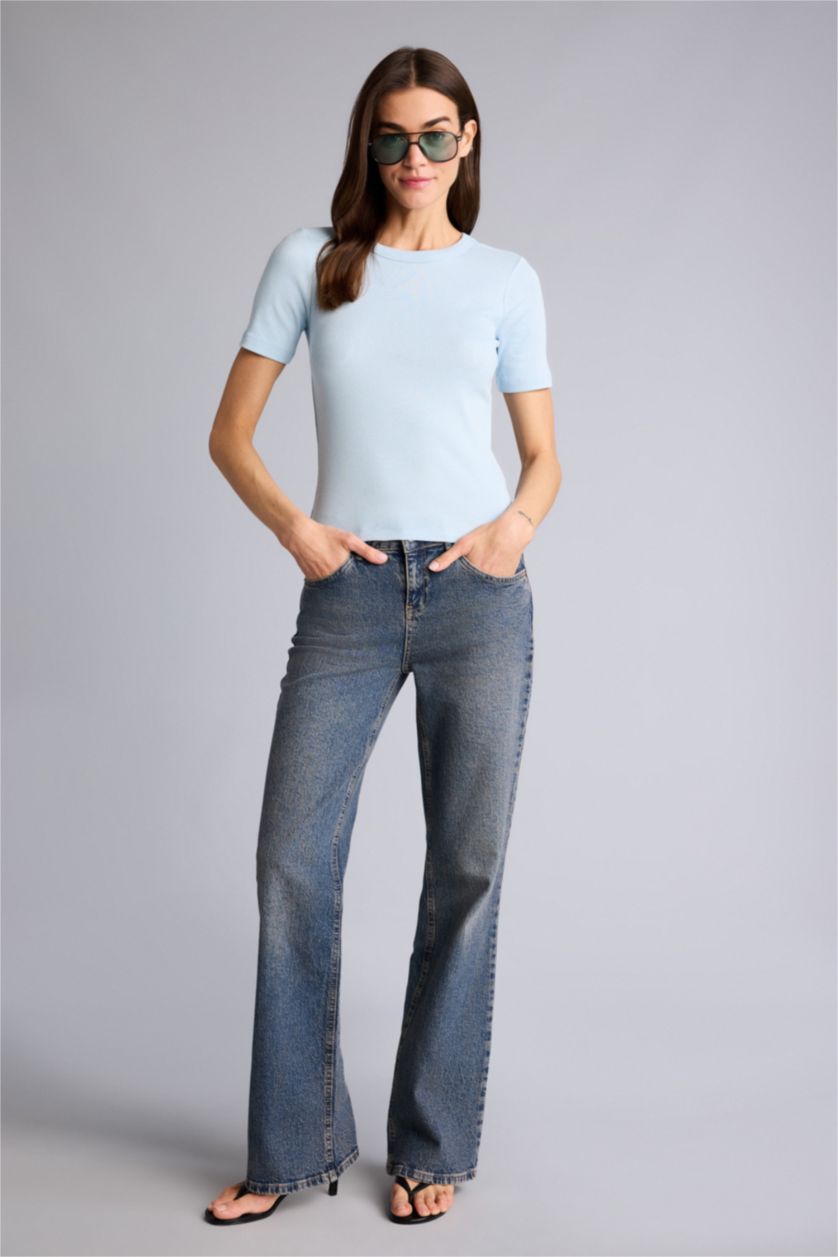 Kadın Açık Mavi Sade Slım Fıt Bisiklet Yaka Basıc Düz Fitilli Kaşkorse Kısa Kollu Tişört