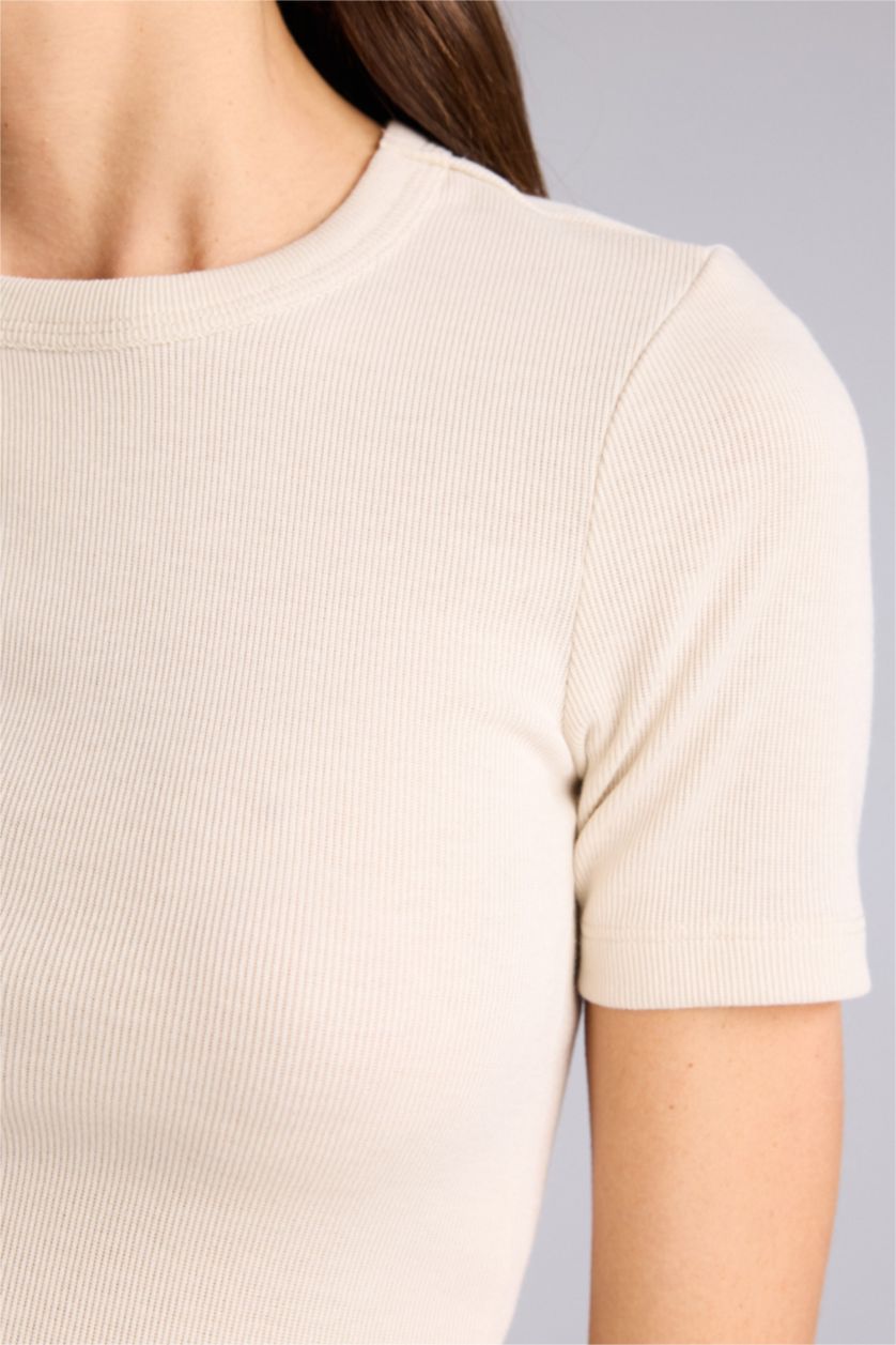 FEMME Beige Clair T-shirt basique côtelé à col rond et manches courtes Coupe slim