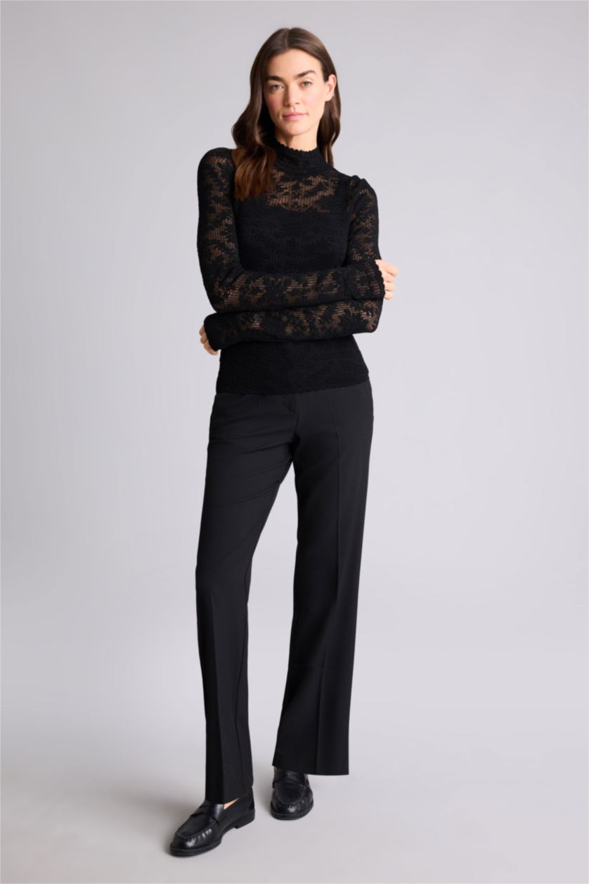Woman Black Slim Fit Pullover
