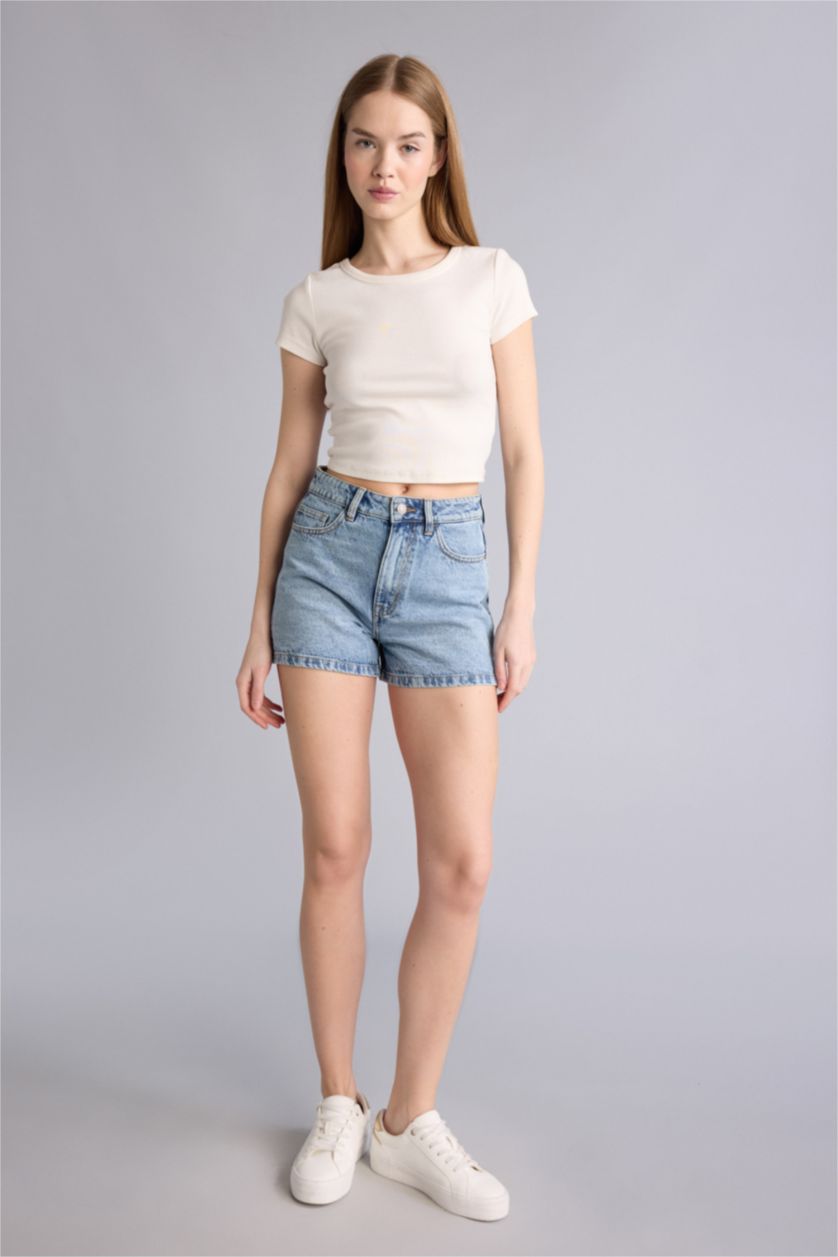 Әйелдерге Ашық Көк Mom Fit жоғары белді тік балақ джинс шорты