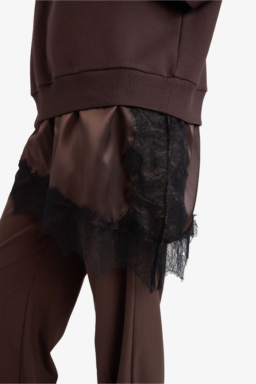 Woman Brown Relax Fit Long Sleeve Sweatshirt