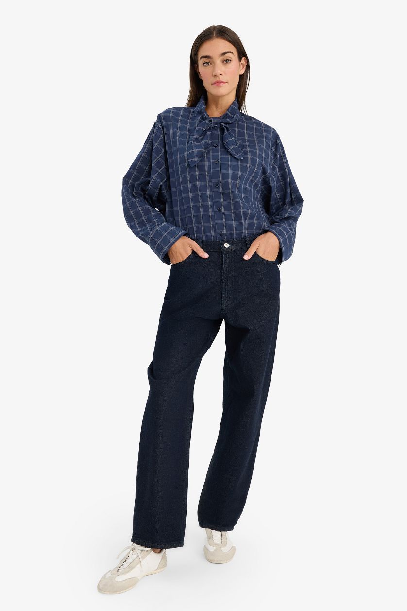 Kadın Lacivert Oversıze Fular Yaka Kareli Poplin Uzun Kollu Gömlek