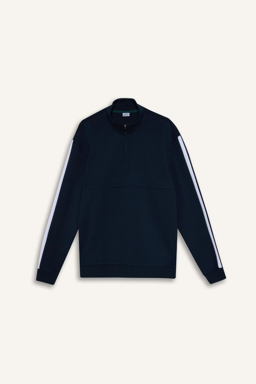 رجال كحلي سويت شيرت قصة عادية