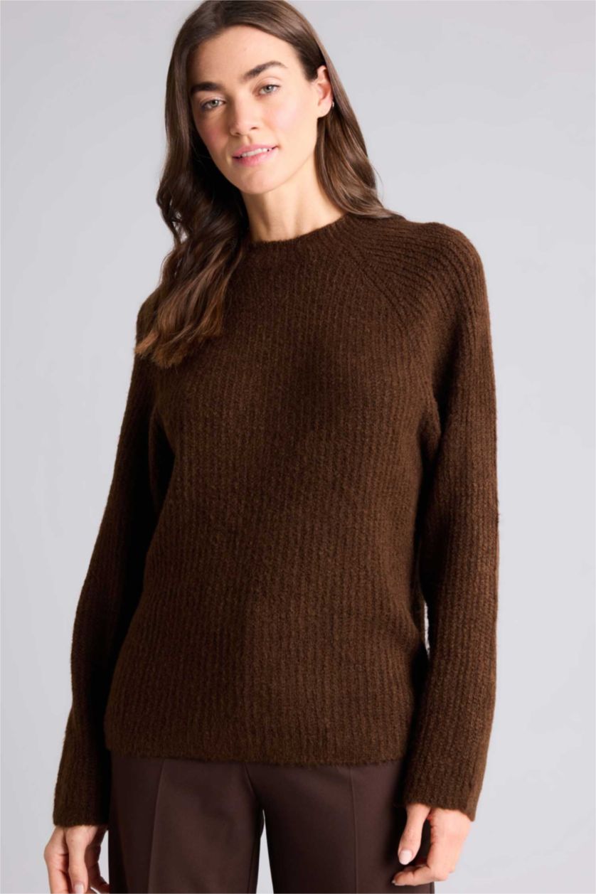 Kadın Kahve Regular Fıt Bisiklet Yaka Kazak