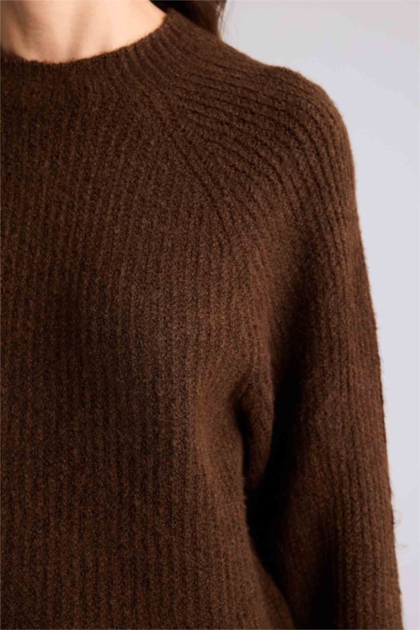 Kadın Kahve Regular Fıt Bisiklet Yaka Kazak