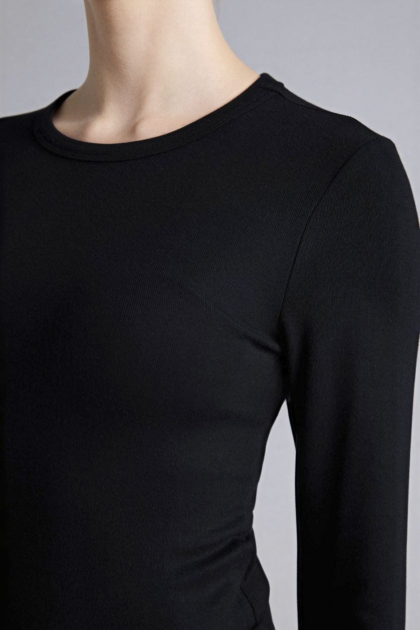 Woman Black Woman Long Sleeve T-Shirt