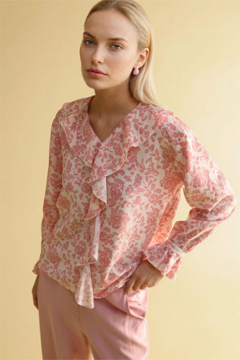 Kadın Gülkurusu Regular Fıt V Yaka Baskılı Uzun Kollu Bluz