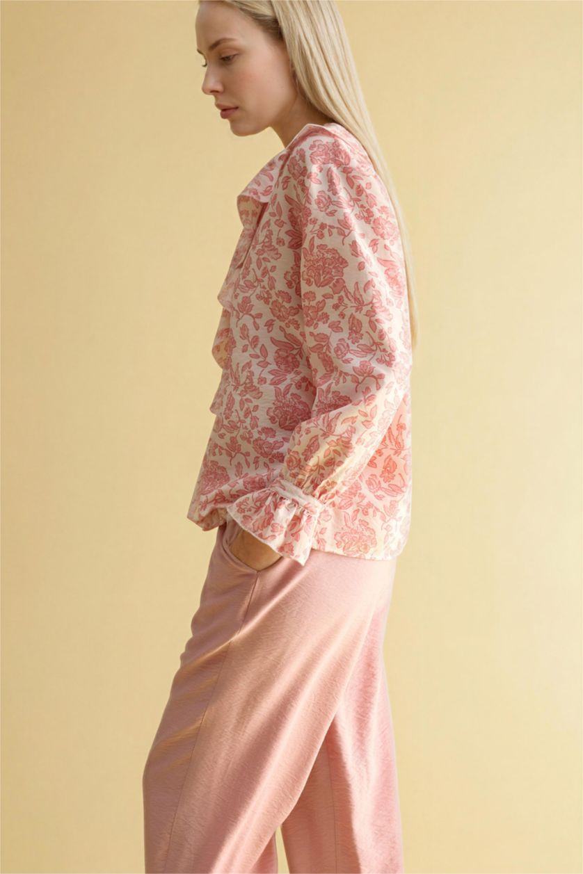 Kadın Gülkurusu Regular Fıt V Yaka Baskılı Uzun Kollu Bluz