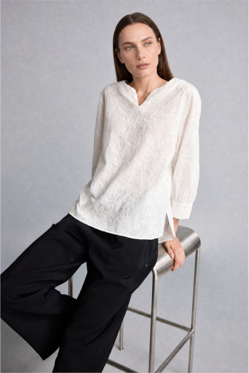 Woman White Regular Fit brode