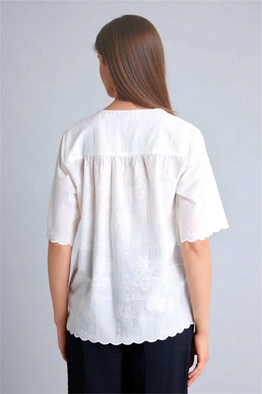 Kadın Ekru Relaxed Fit Kısa Kollu Vual Bluz