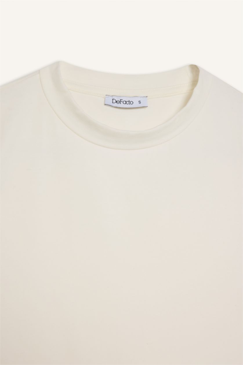 Woman Ecru Slim Fit Half Turtleneck Short Sleeve Tunic