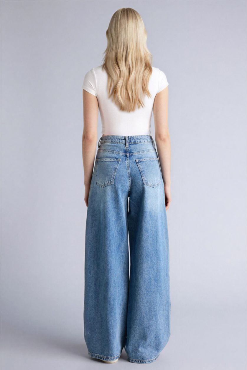 Woman Blue Wide Leg Regular Waist Ankle Length Washed Jeans