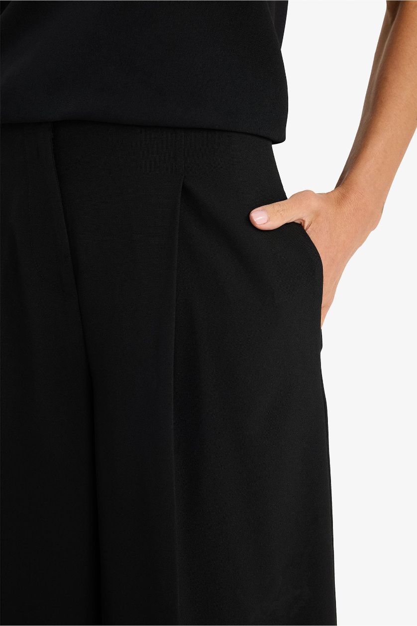 WOMAN Black High Waist Crop Fit Trousers