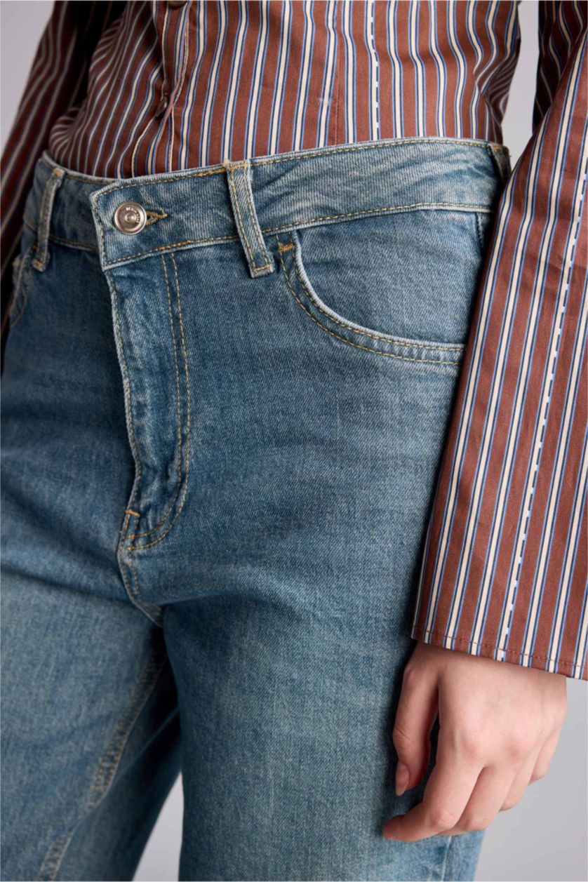 Kadın Mavi Comfort Straight Bilek Boyu Jean Pantolon