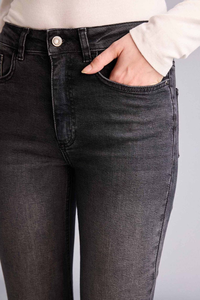 Kadın Siyah Mia Flare Fıt Yüksek Bel Jean Pantolon