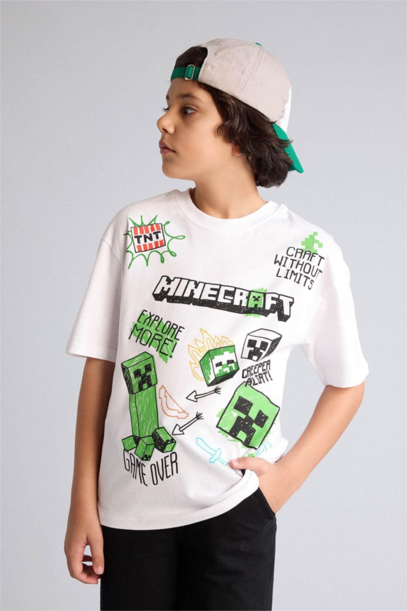 Young Boys - Teen Boys White Oversize Fit Minecraft Licensed Short Sleeve T-Shirt