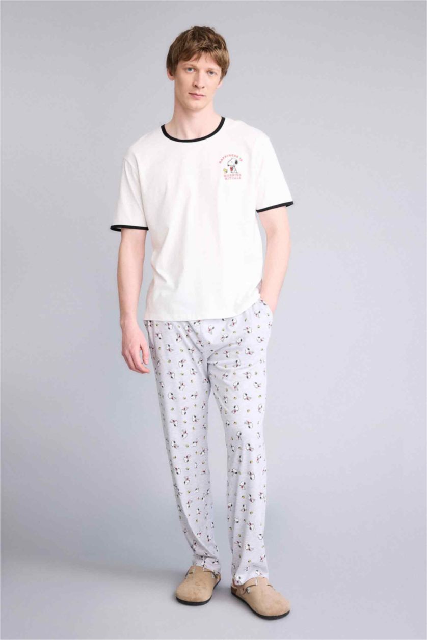 MAN Ecru 2 piece Regular Fit Snoopy Licensed Set