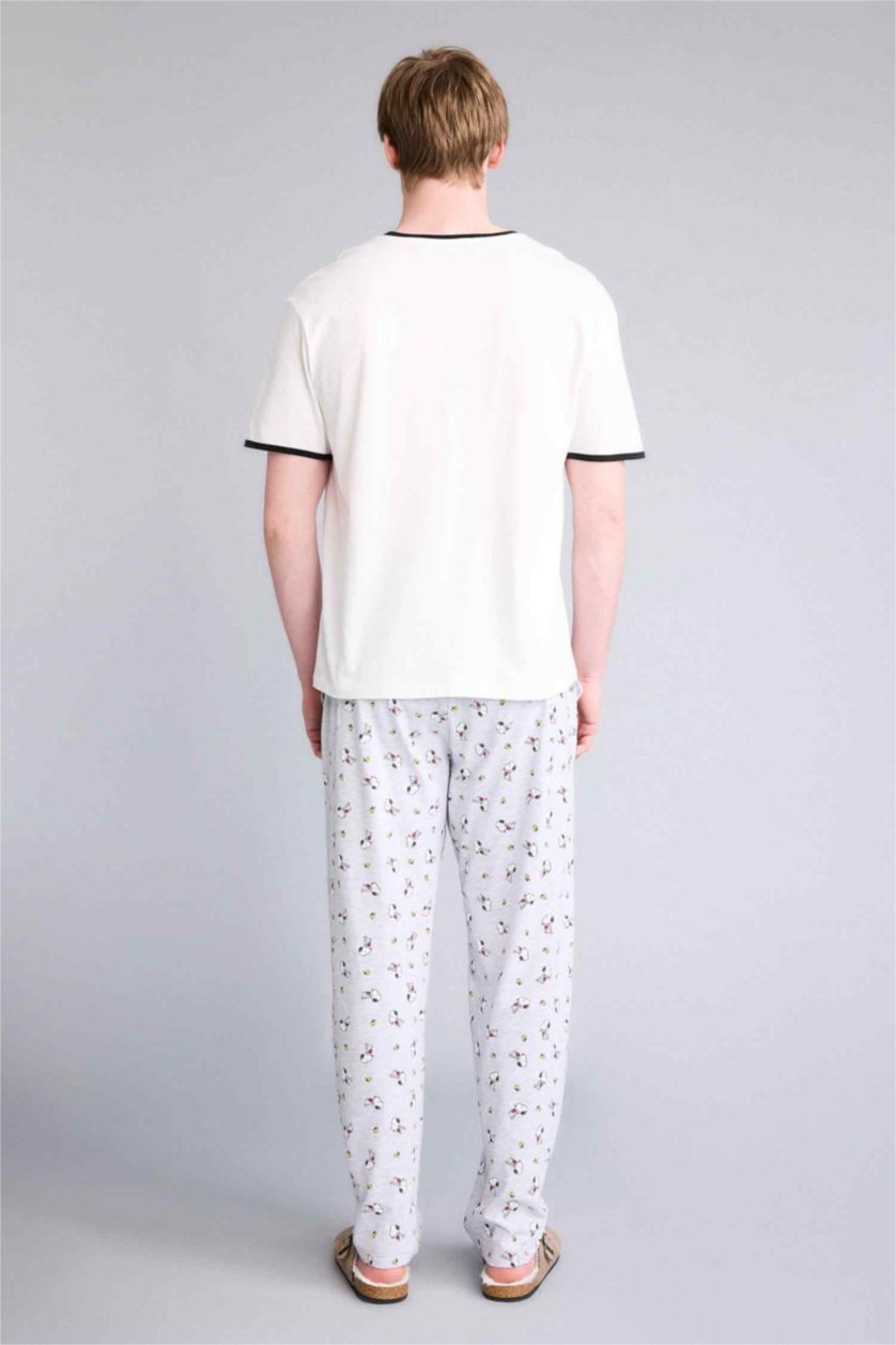 MAN Ecru 2 piece Regular Fit Snoopy Licensed Set