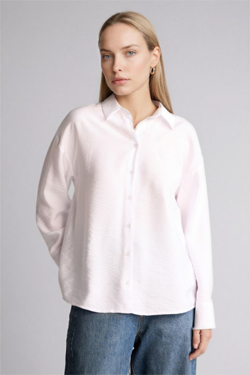 Kadın Beyaz Relax Fıt Gömlek Yaka Uzun Kollu Gömlek