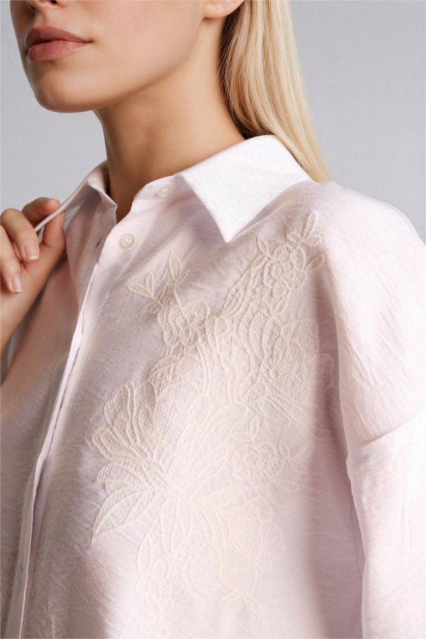 Kadın Beyaz Relax Fıt Gömlek Yaka Uzun Kollu Gömlek