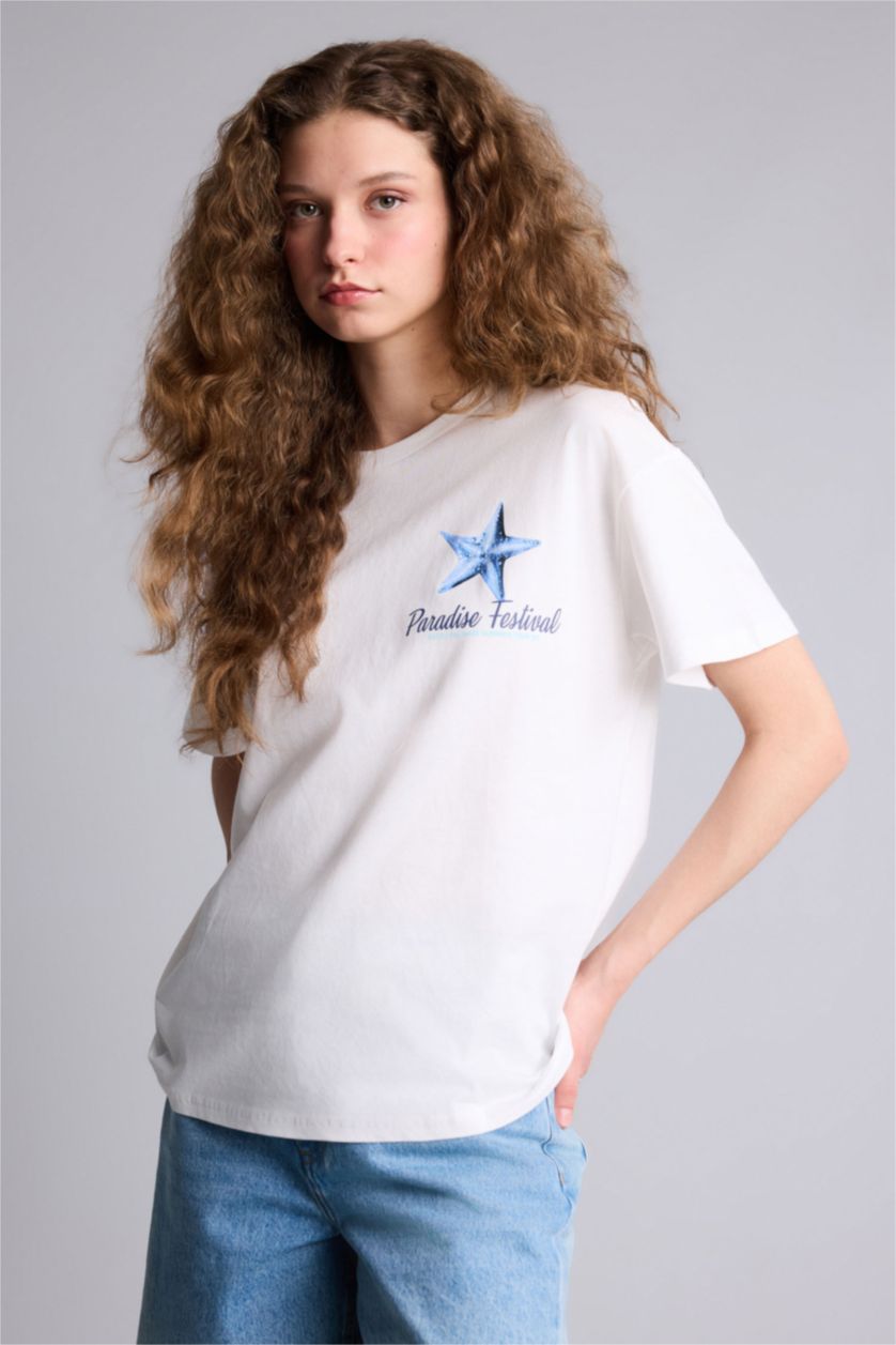 Kadın Kırık Beyaz Oversıze Sırt Baskılı Tişört