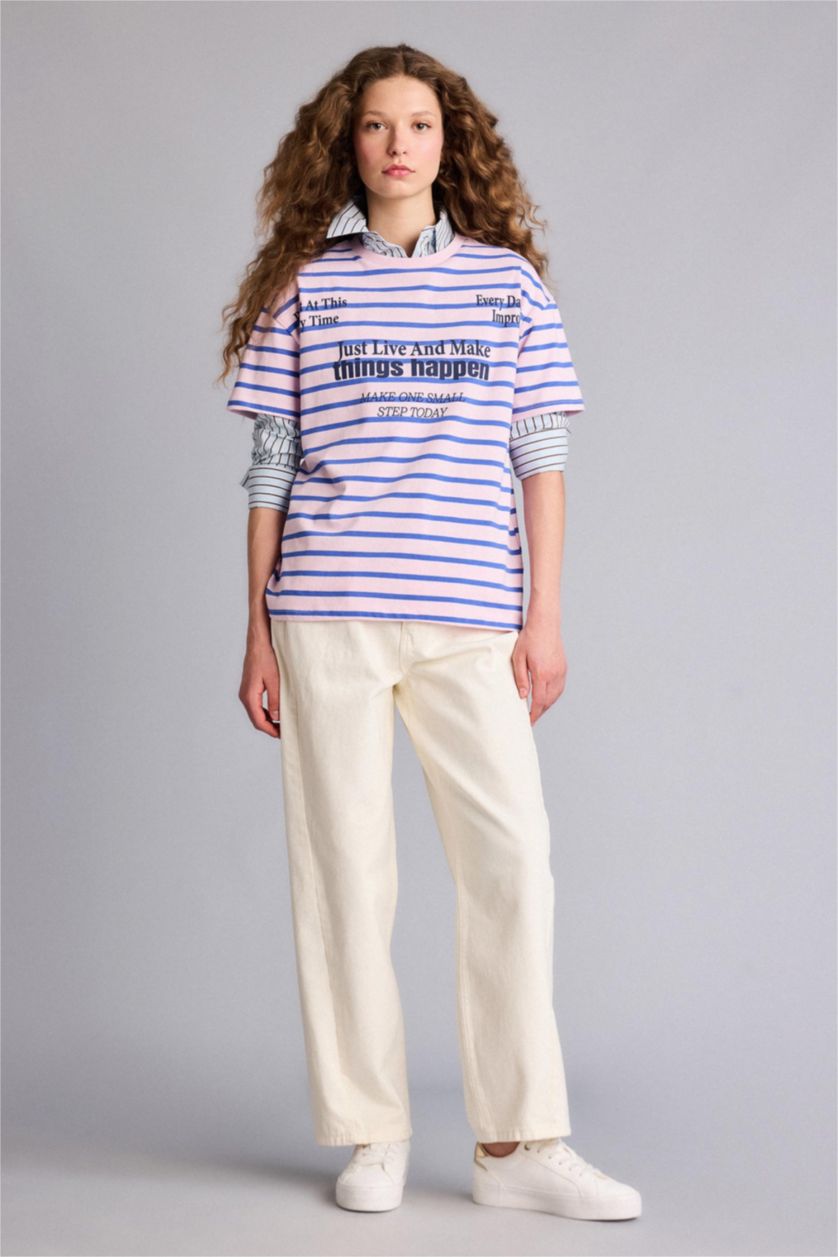 Kadın Açık Pembe Oversıze Bisiklet Yaka Baskılı Kısa Kollu Tişört