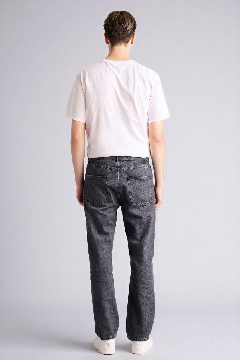 رجال أسود بنطرون قصة مستقيمة