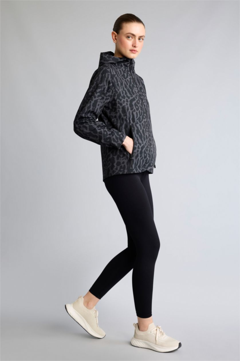 Женщины Черный Дождевик Standard Fit на молнии с капюшоном