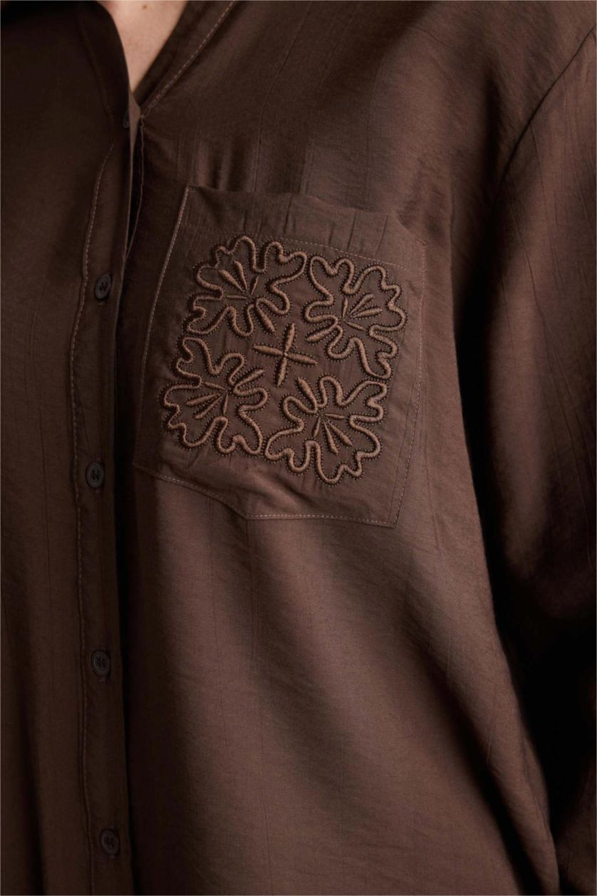 Woman Brown Relax Fit Shirt Collar Crinkle Fabric Long Sleeve Shirt