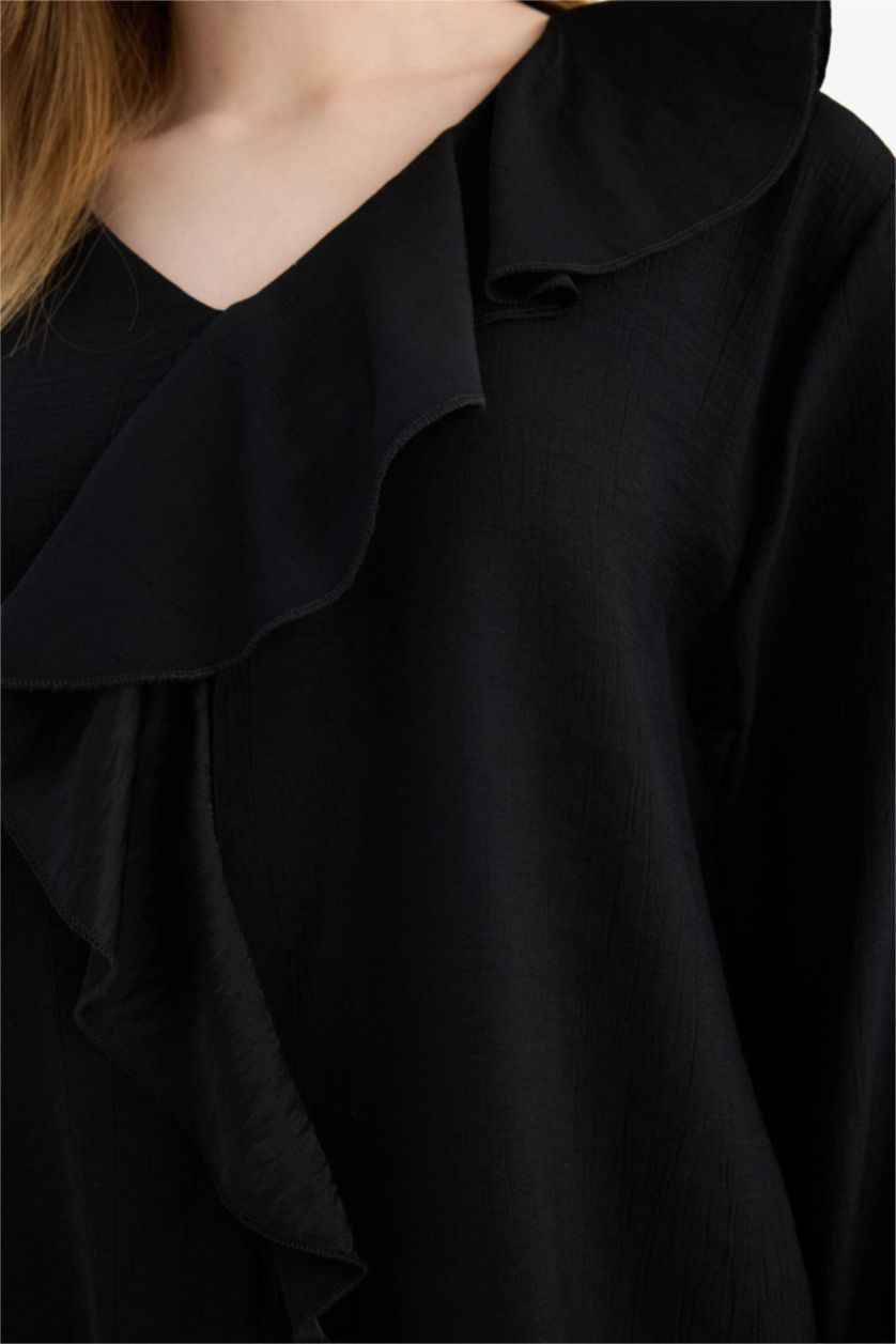 Kadın Siyah Relax Fıt Krinkıl Kumaş Volanlı Bluz