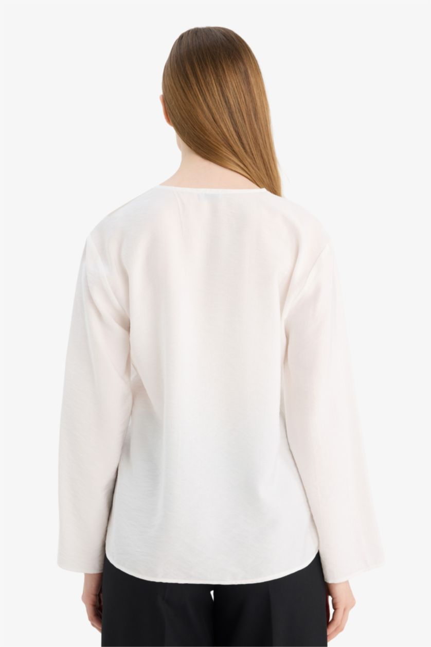 Kadın Ekru Relax Fit Krinkıl Kumaş Volanlı Bluz