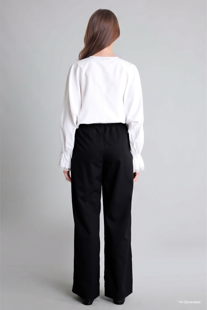 Woman Black Regular Fit Trousers