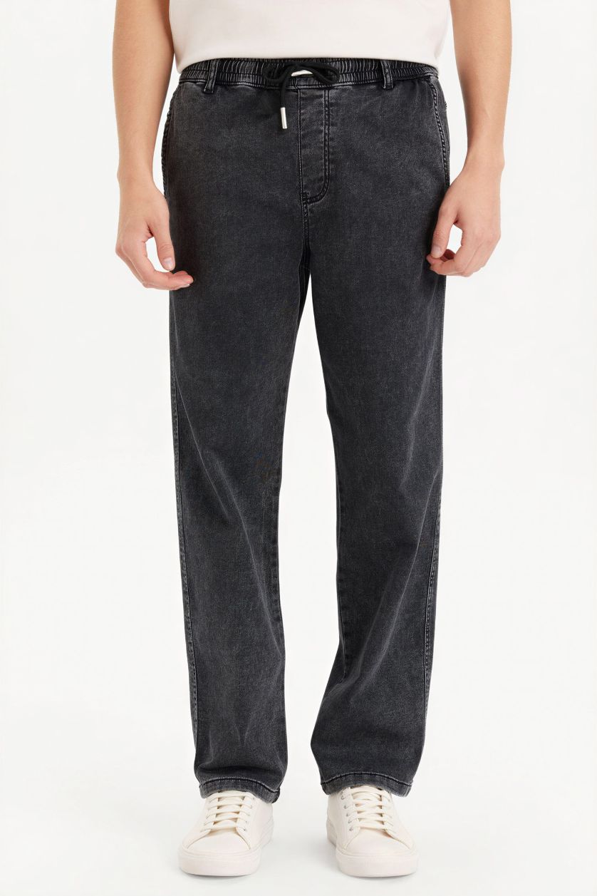 رجالي أنثرا جينز وايد ليج بملمس ناعم