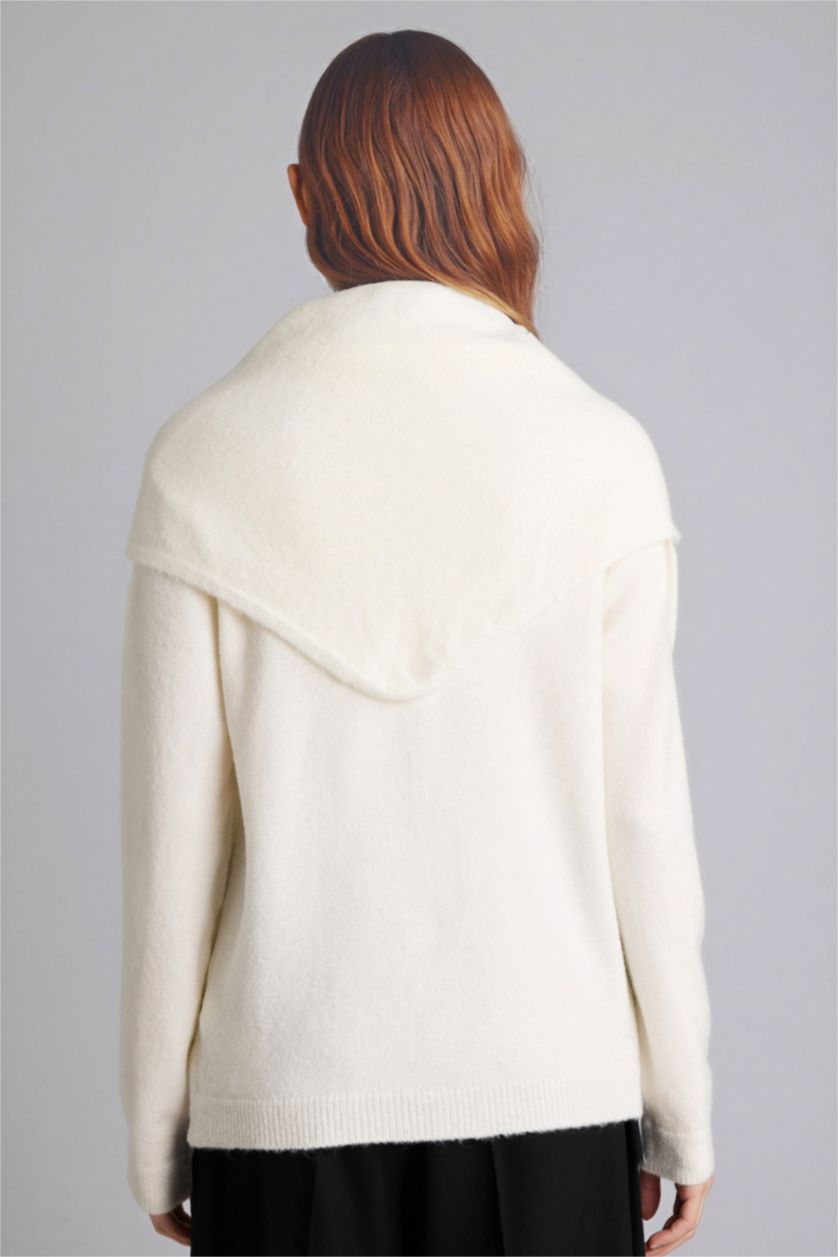 Kadın Ekru Atkılı Triko Hırka