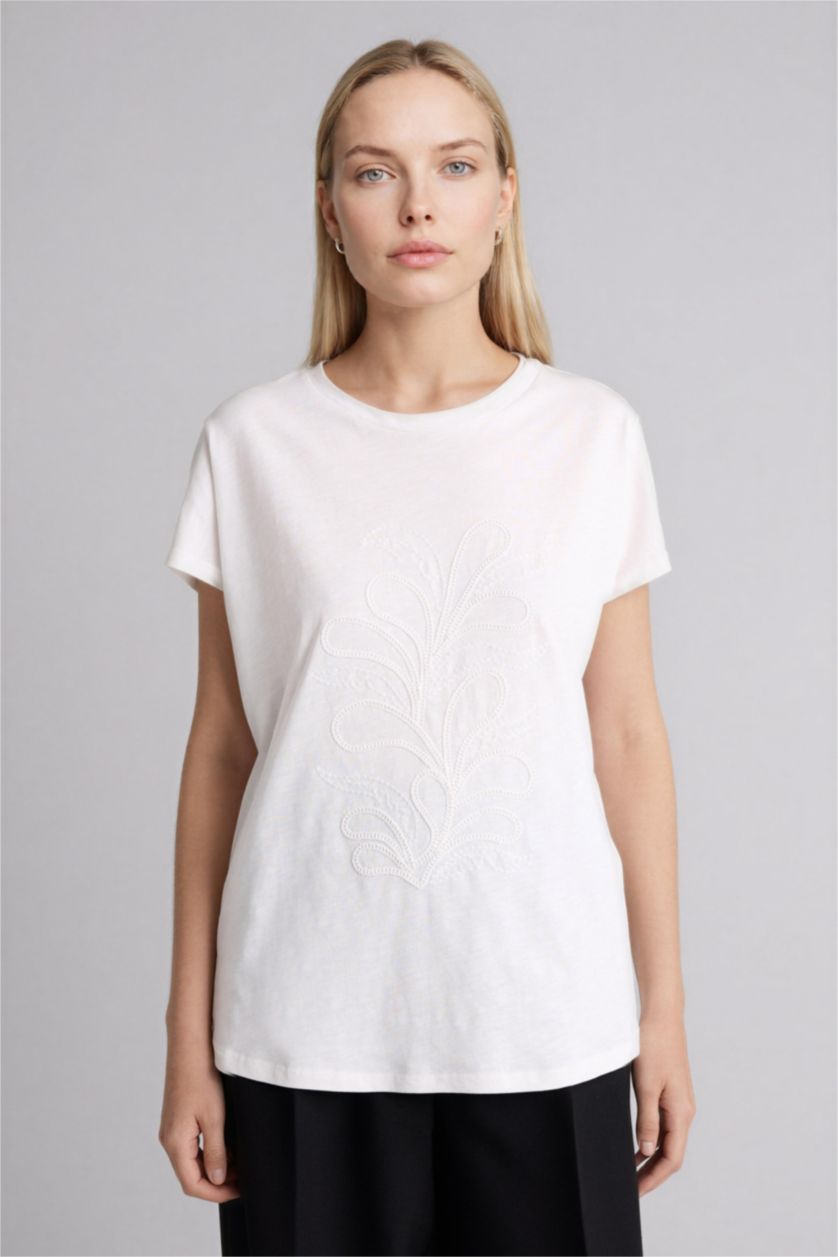 Женщины Бежевый Трикотажная футболка с вышивкой