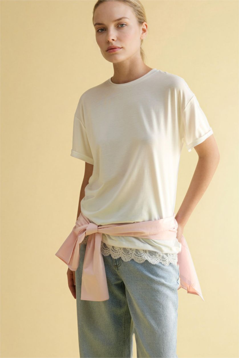 FEMME Écru T-shirt à col rond et manches courtes Coupe décontractée