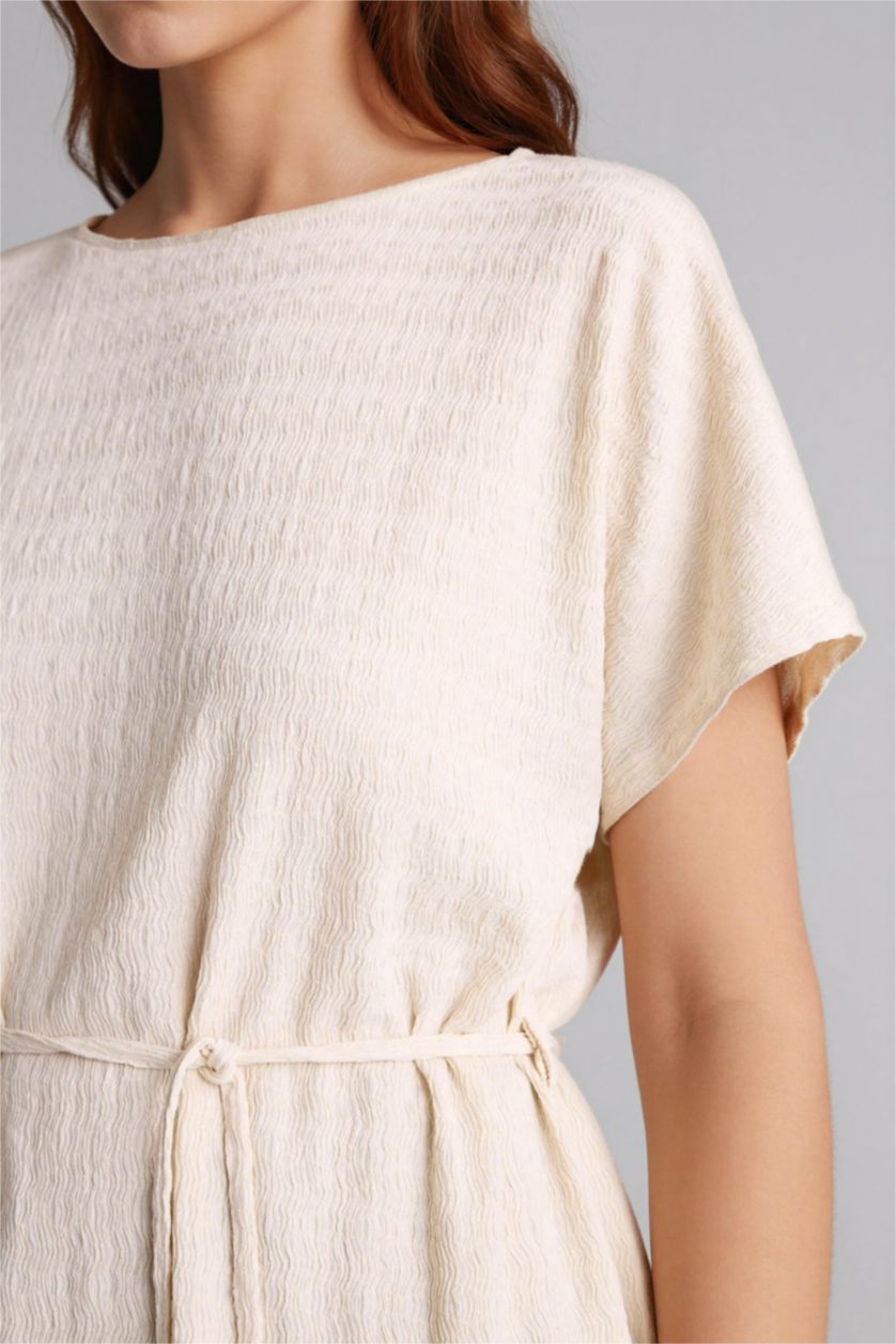 Kadın Taş Asimetrik Kayık Yaka Bürümcük Kısa Kollu Tişört