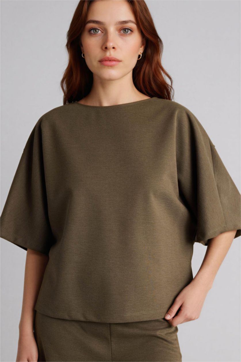 Woman Dark Khaki Boat Neck Shor Sleeve T-Shirt