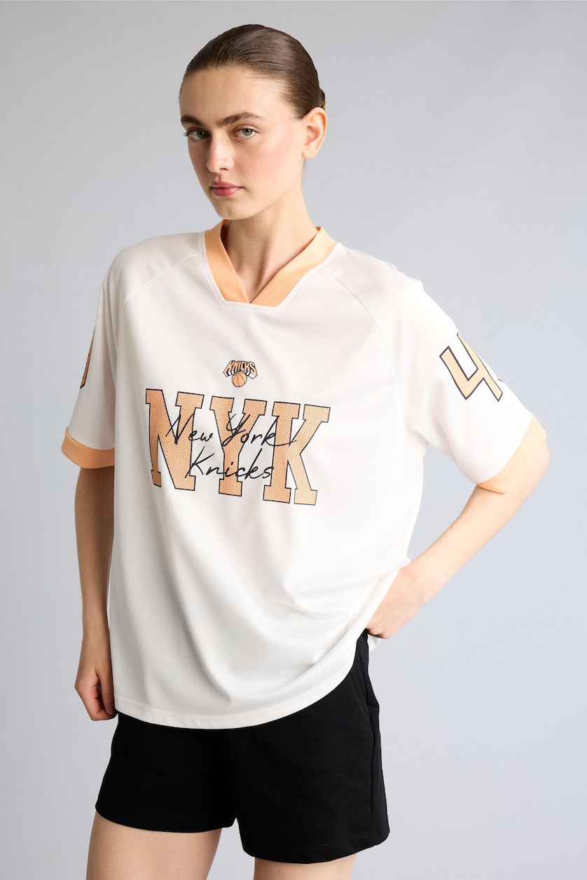 Women Ecru NBA New York Knicks Oversize Fit Tulle Short Sleeve T-Shirt