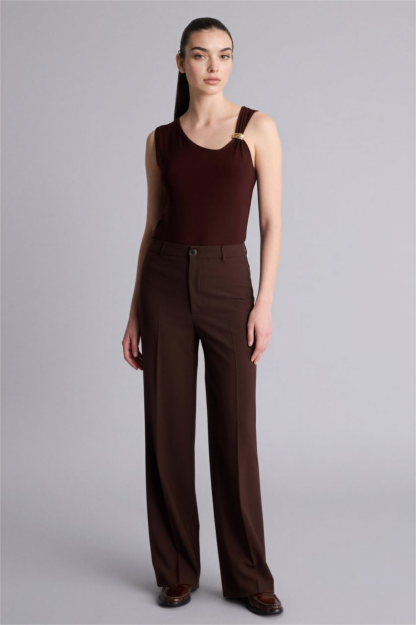 Женщины Коричневый Майка Slim Fit с вырезом лодочка