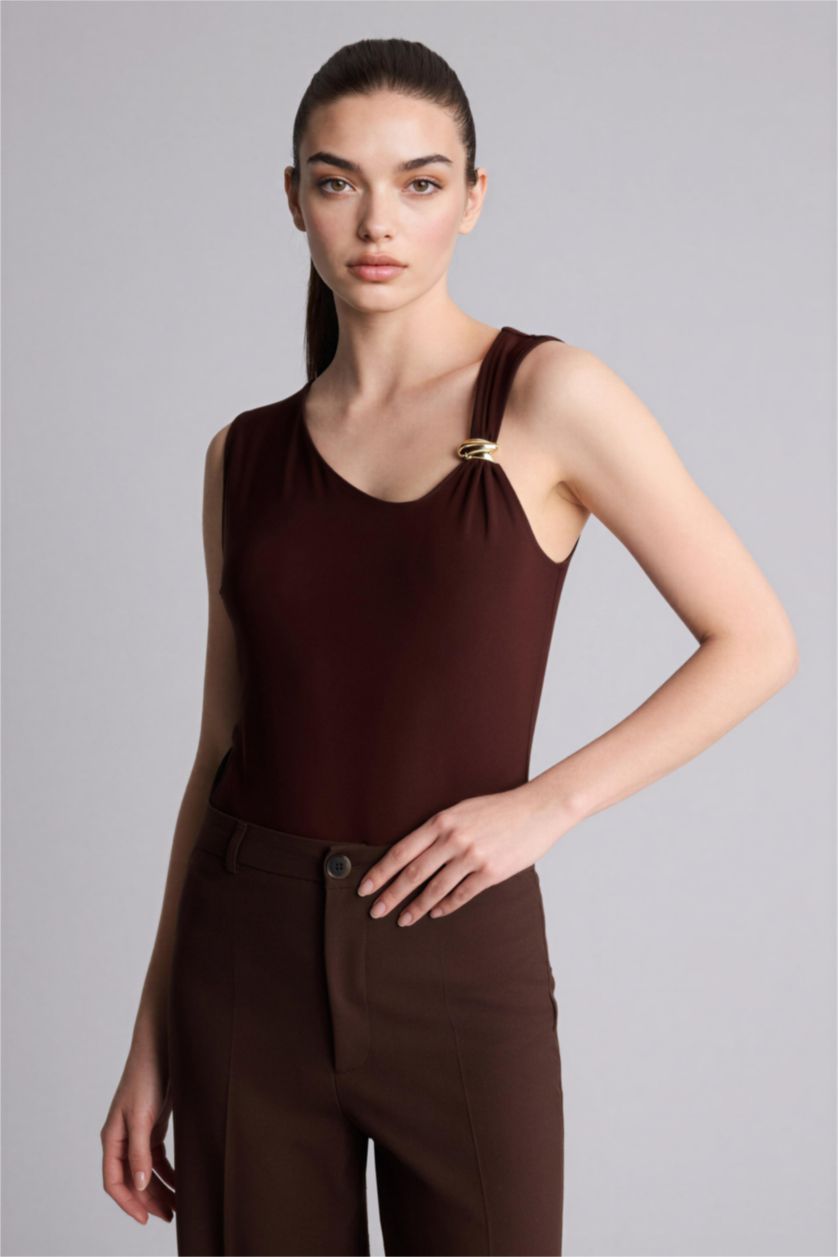 Женщины Коричневый Майка Slim Fit с вырезом лодочка