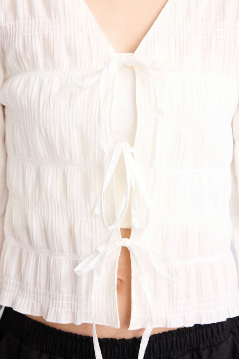 Woman White Fitted Front Tie Textured Blouse