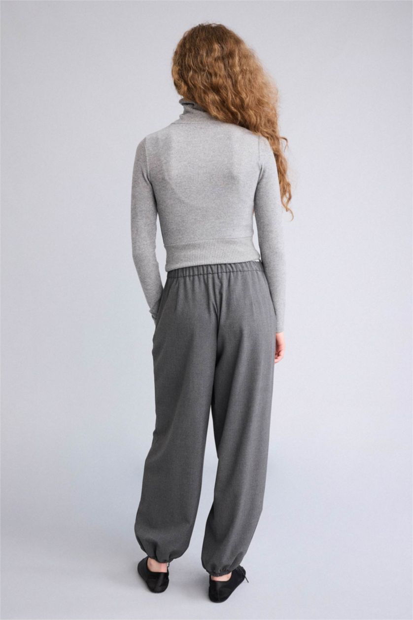Woman Grey Balloon Fit Double Pocket Trousers