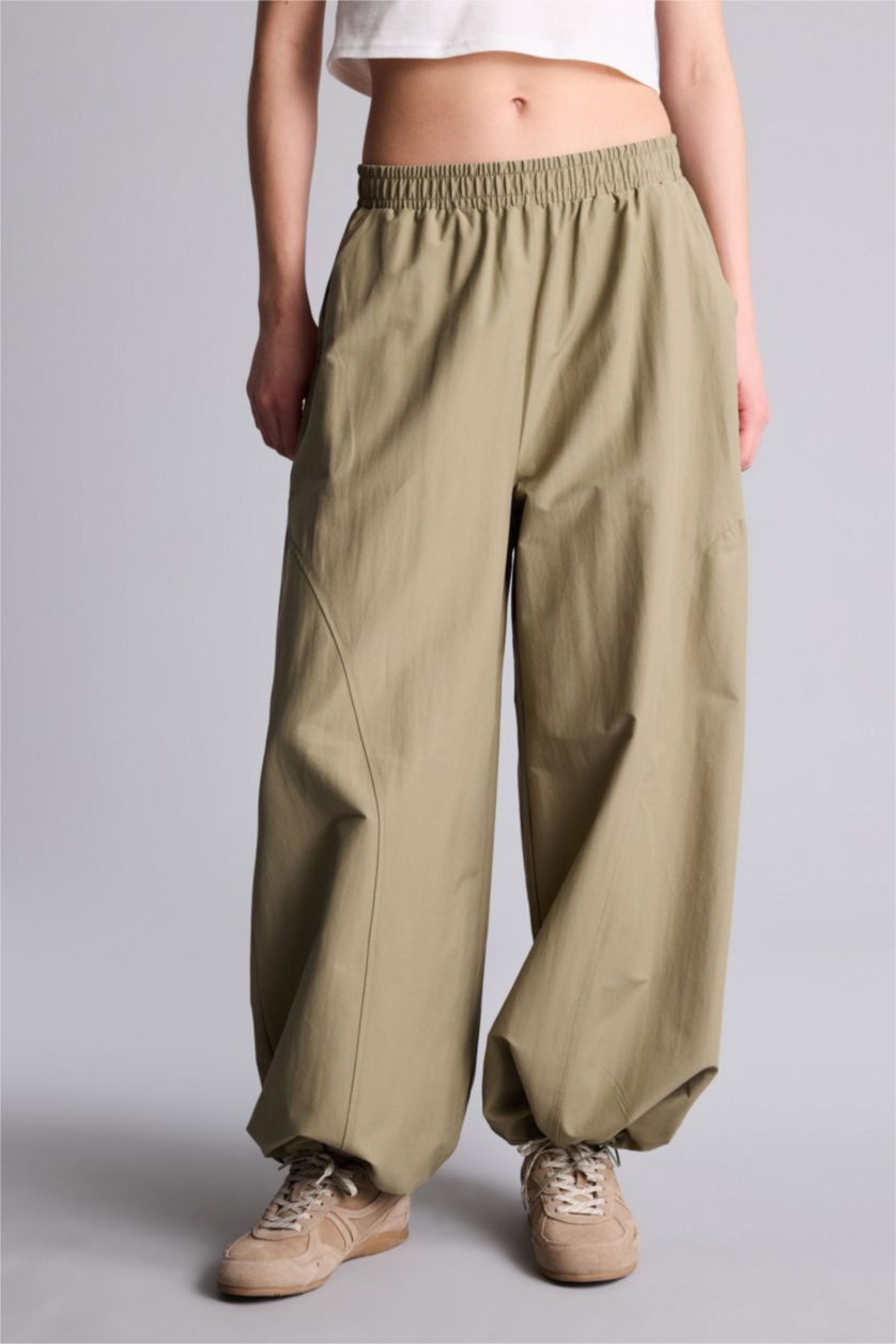 حريمي كاكي بنطلون بالون فيت بجيب وخصر عادي