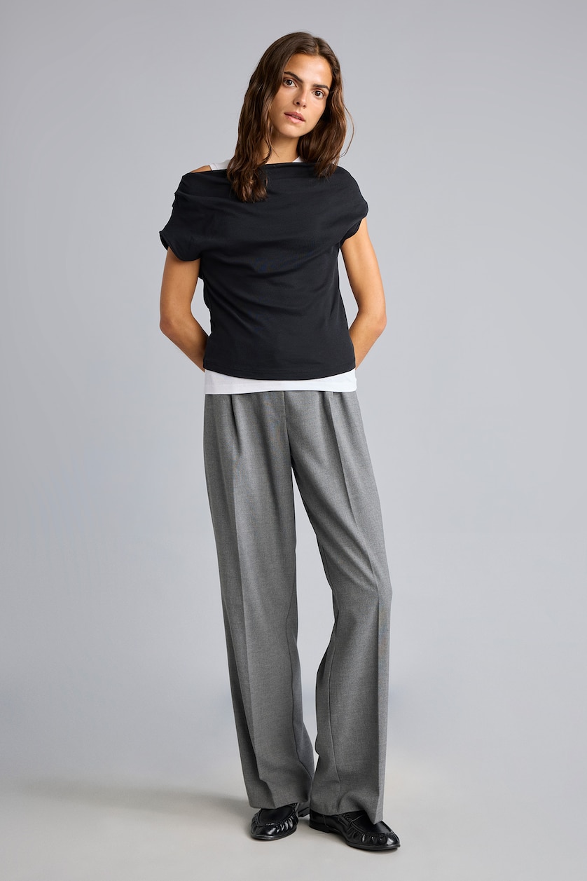 Women Black Slim Fit One Shoulder Ribana Short Sleeve T-Shirt