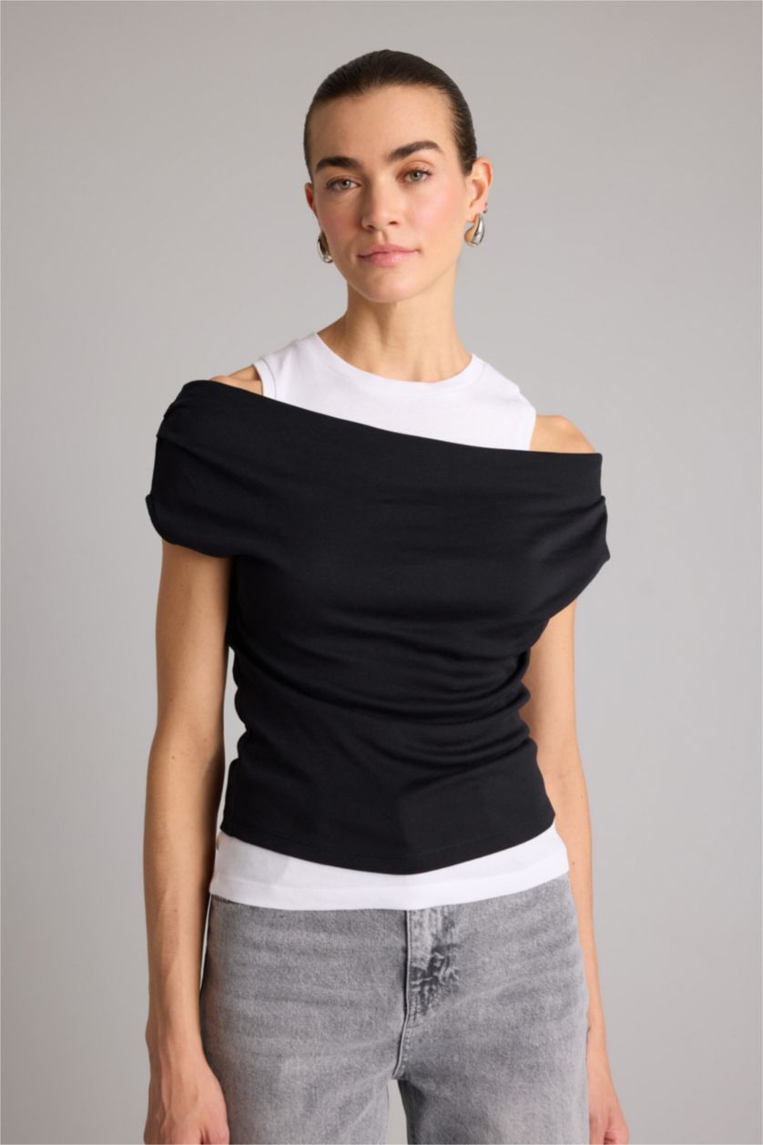 Kadın Siyah Slım Fıt Tek Omuzlu Ribana Kısa Kollu Tişört