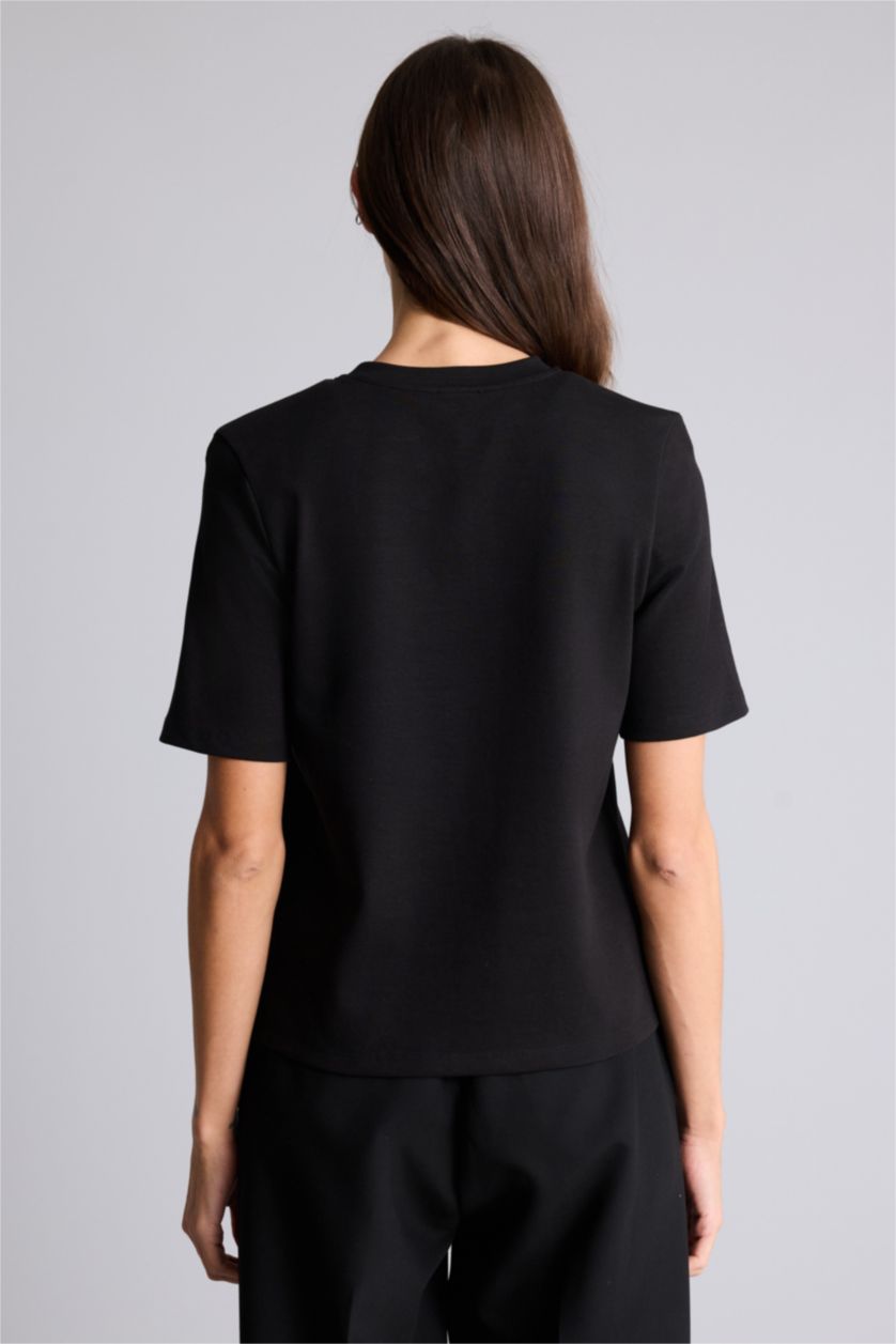 Woman Black تيشيرت بريميوم سادة قصة عادية