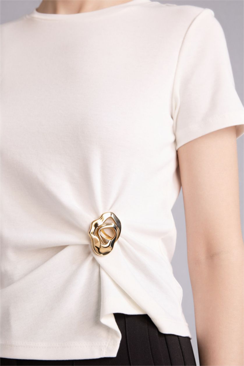 Woman Ecru Slim Fit Crew Neck Ribbed Short Sleeve T-Shirt