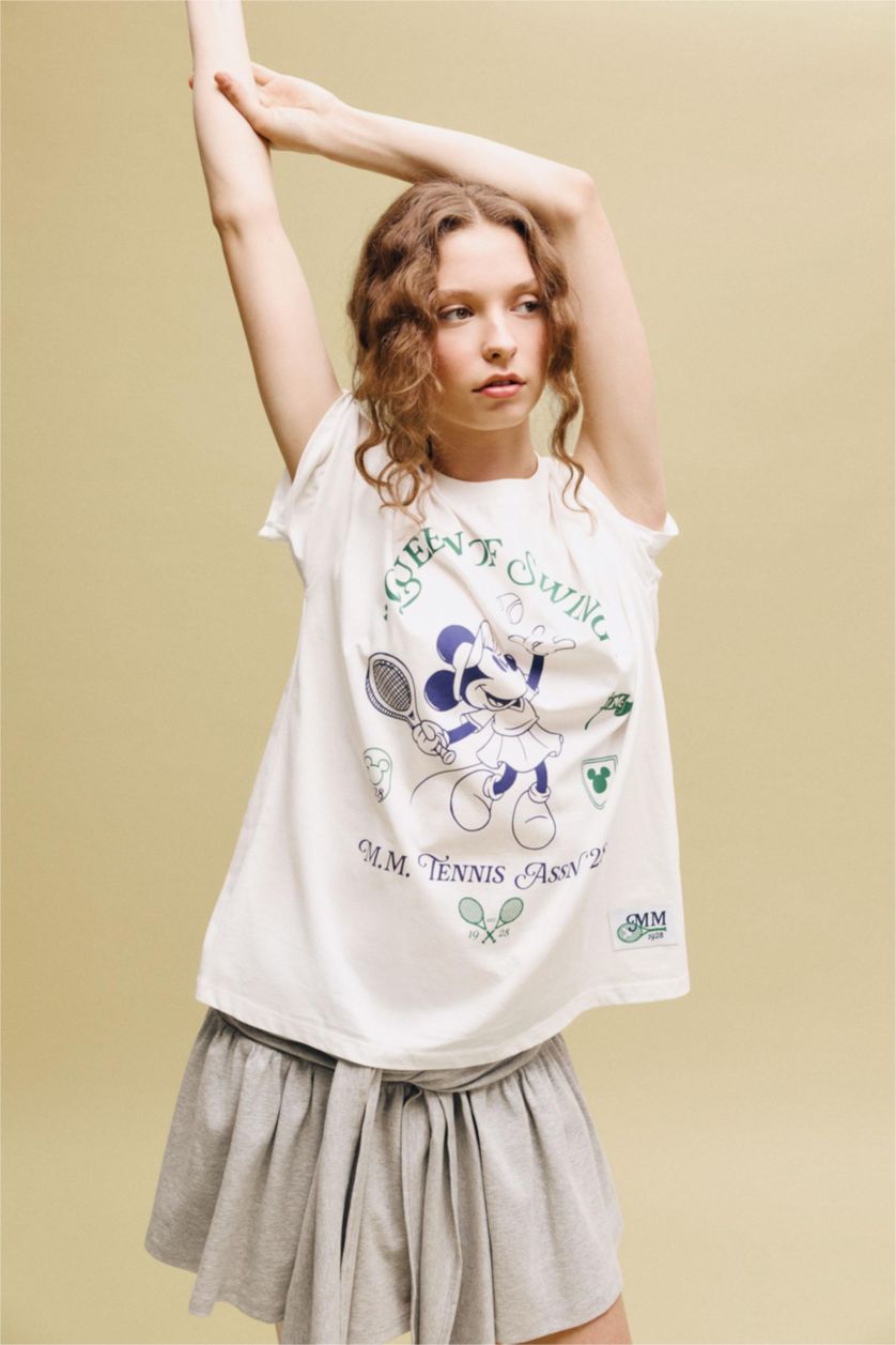 Woman White Oversize Fit Short Sleeve T-Shirt