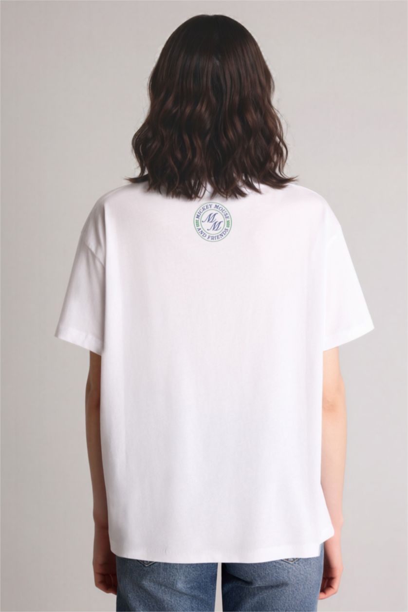 Woman White Oversize Fit Short Sleeve T-Shirt